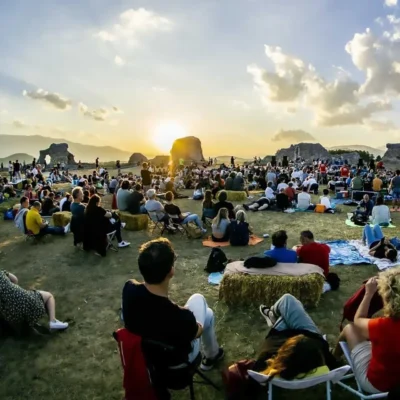 Peltuinum con aperitivo al tramonto
