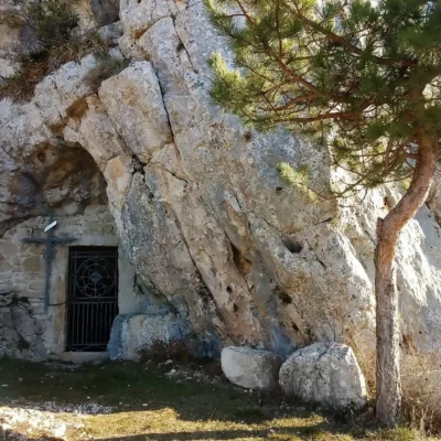 Itinerario Anelli di Bominaco Eremo di san Michele